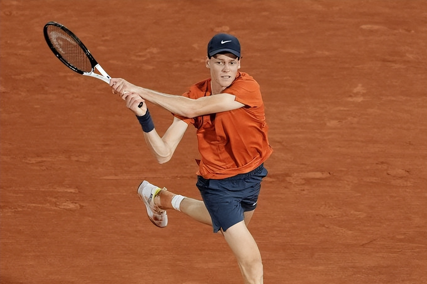 欧洲网球队鏖战美国网球队，瓦林卡完成帽子戏法的简单介绍