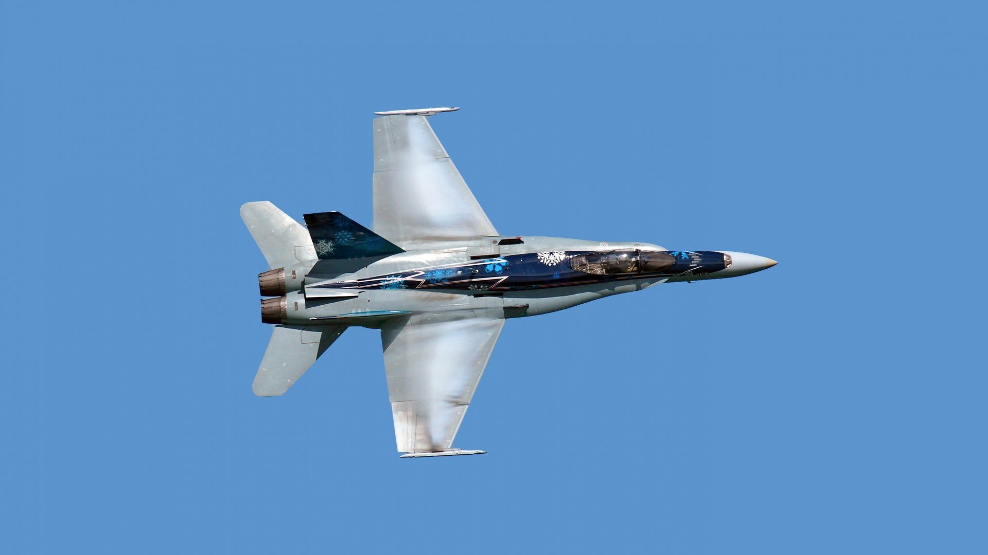 开云体育入口-欧冠淘汰赛之夜，唯有聚光灯下，萨内那只右脚划出的弧线永不谢幕